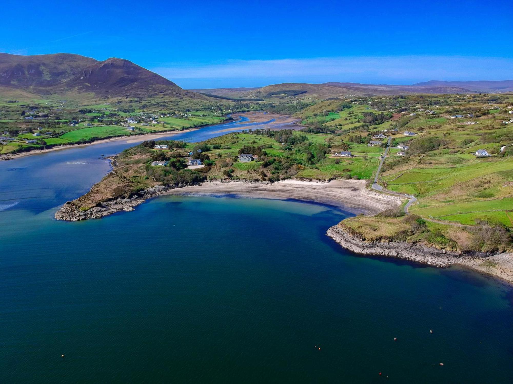 Kilcar Lodge ภายนอก รูปภาพ